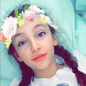 Meet your Posher, Ella