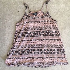 Forever 21 Aztec crop top medium