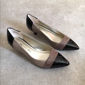 Anne Klein 6.5 snakeskin heels