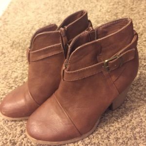 Brown/Chestnut Rampage Ankle Booties