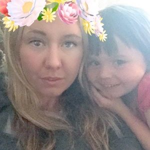 Meet your Posher, Holly