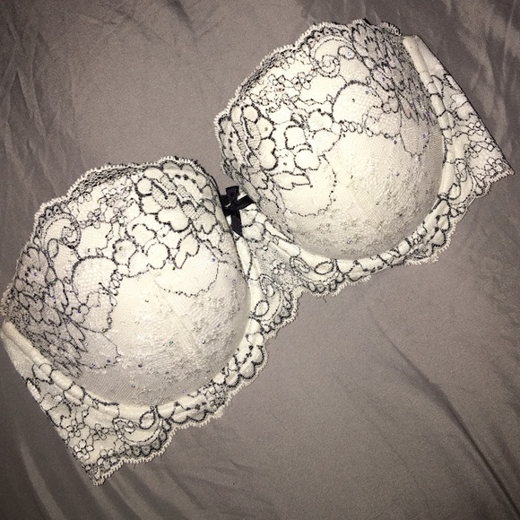 🔥🔥THE LOWEST IT WILL GO! 🔥VS Push Up Bra