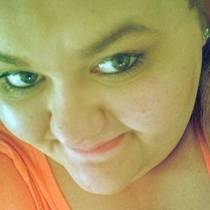 Meet your Posher, Steph