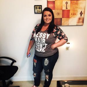 Meet your Posher, Hilarie