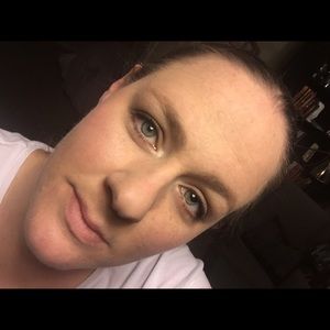 Meet your Posher, Kara