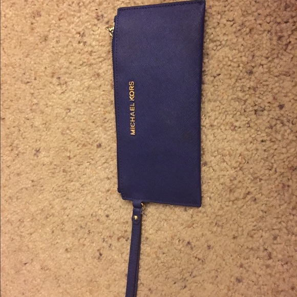 Michael Kors clutch - Picture 1 of 4