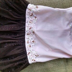 Oscar Newman dog dress size small