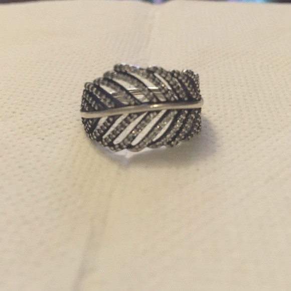 Pandora Leaf Ring