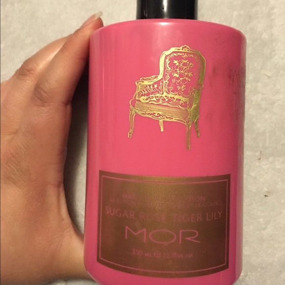 Sugar Rose Tiger Lily Hand and Body Lotion - Picture 2 of 4