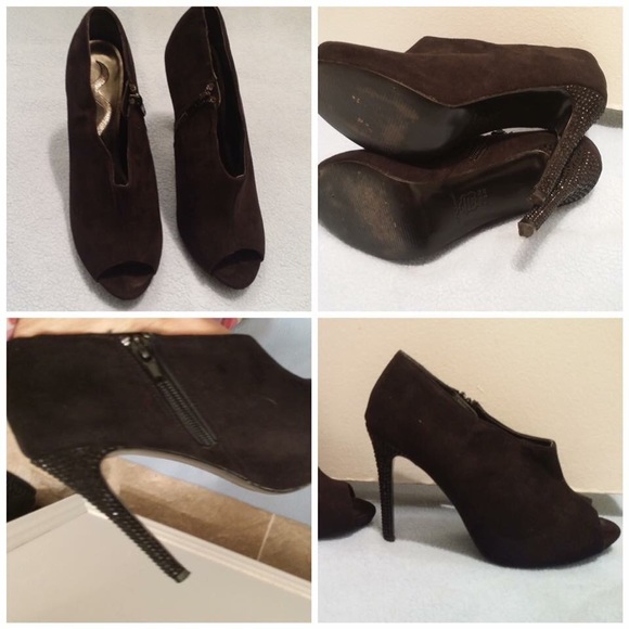 Sz 7 Black Suede Peeptoe booties rhinestone heels