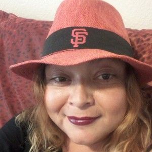 Meet your Posher, Adriana