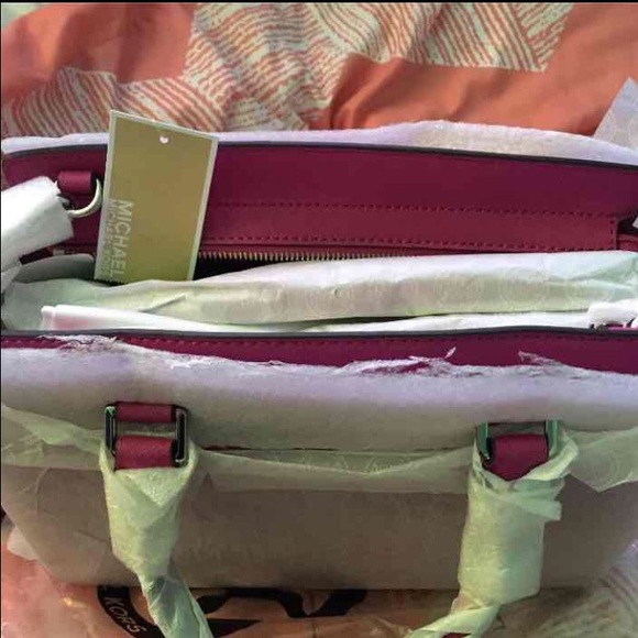 Michael kors purse