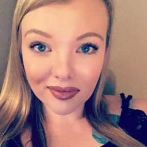 Meet your Posher, Caitlin