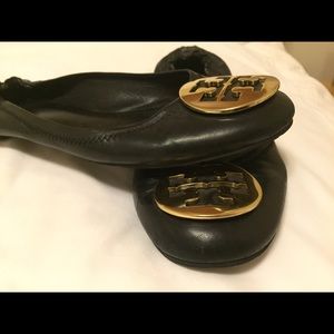 TORY BURCH BLACK FLATS