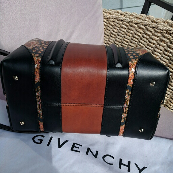 🚫SOLD givenchy lucrezia🚫 - Picture 3 of 4