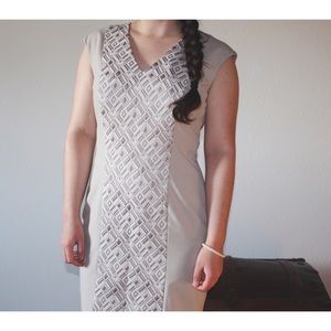 {calvin klein} sleeveless printed sheath dress