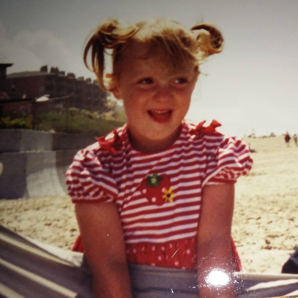 Meet your Posher, Lori - Picture 1 of 1