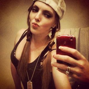 Meet your Posher, Whitney