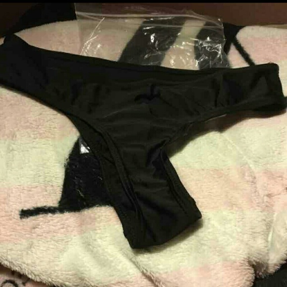 ***SOLD***New XS Heart Cutout Cheeky Bikini Swim - Picture 4 of 4