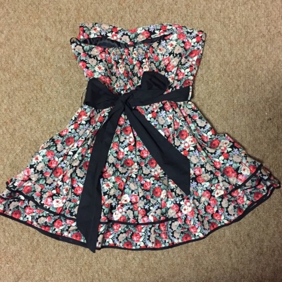 Floral Sweetheart Tube Top Blouse Sz L