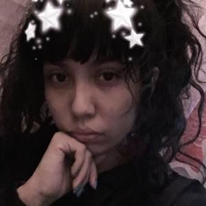 Meet your Posher, Briana