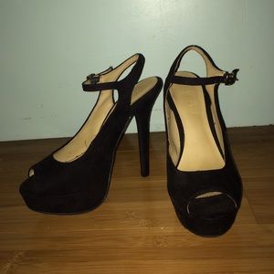 Forever 21, size 6, black heels