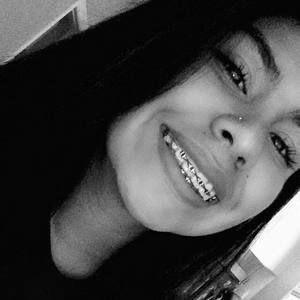 Meet your Posher, Leslie