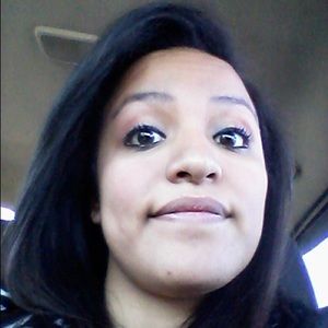 Meet your Posher, Yazmin