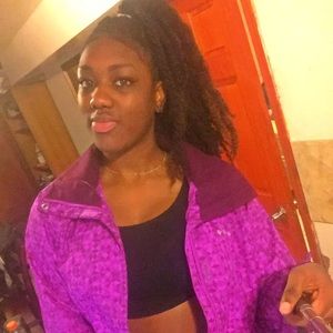 Meet your Posher, Fatima