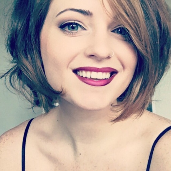 Meet your Posher, Amanda