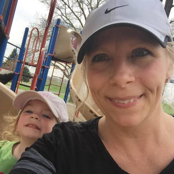 Meet your Posher, Cyndi - Picture 1 of 1