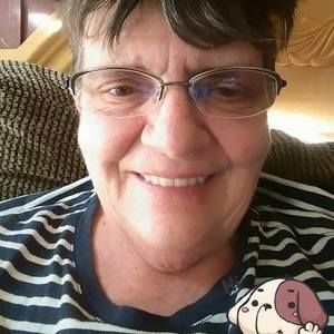 Meet your Posher, Delaura