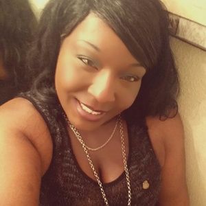 Meet your Posher, Toya