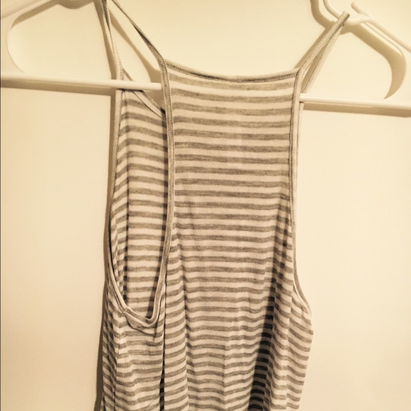 Tops - Picture 3 of 4