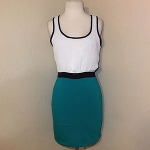 Dress that looks like a 2 piece!! ✨