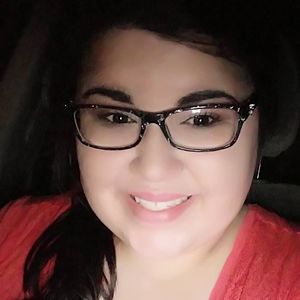 Meet your Posher, Angelique