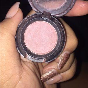 MAC Eyeshadow in Girlie