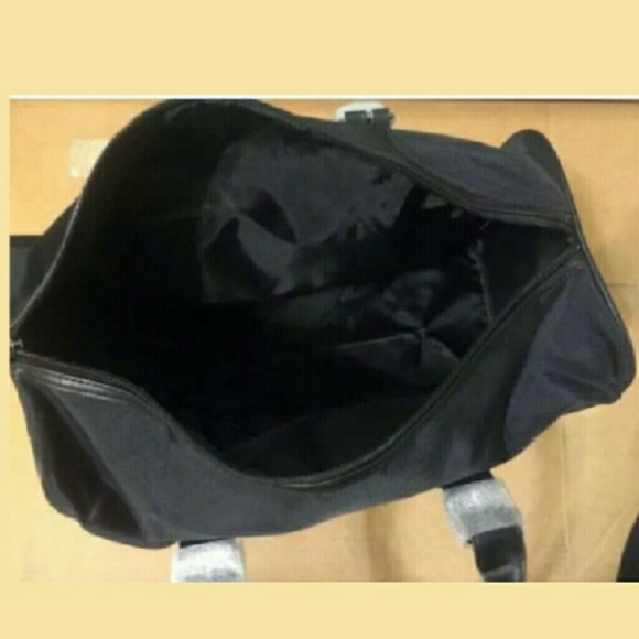 Michael Kors Weekender Duffle Bag - Picture 3 of 4