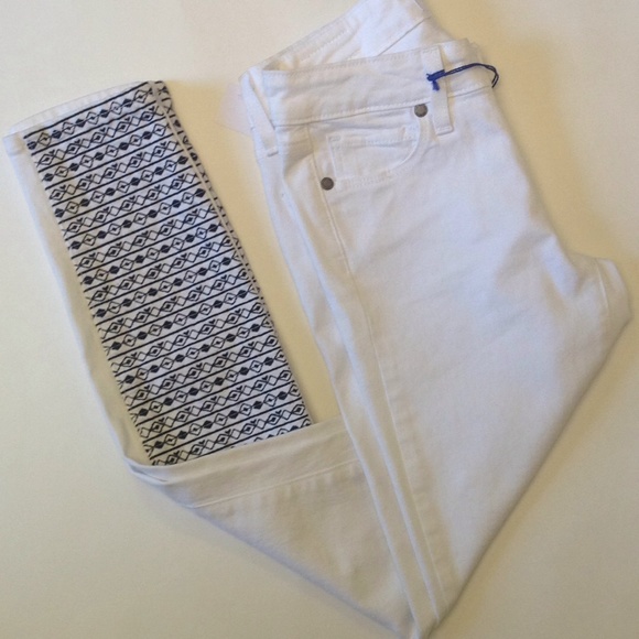 [ Paige ] Skinny White Embroidered Lucy Jeans - Picture 4 of 4