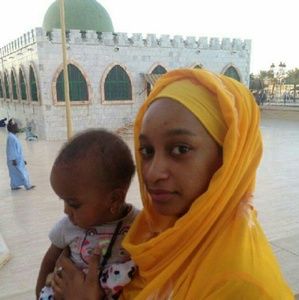 Meet your Posher, Seynabou