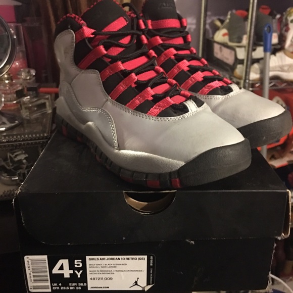 Jordan' size 4.5y
