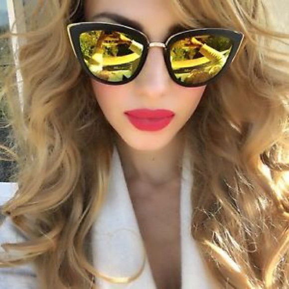 ‼️ LAST ONE‼️Cat eye Stylish Mirrored Sunglasses - Picture 3 of 4