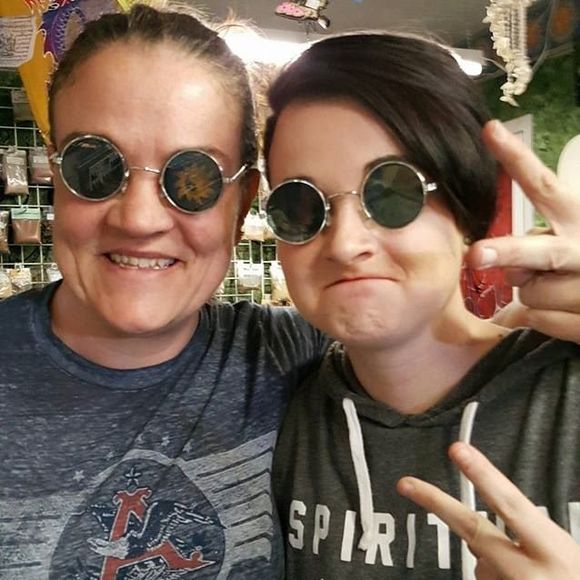 Meet your Posher, Libbi - Picture 2 of 2