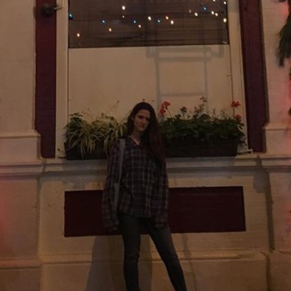 Meet your Posher, Alena