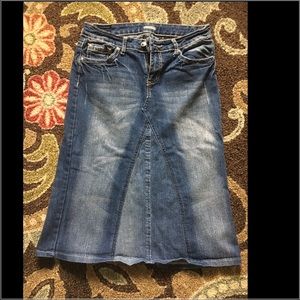 Denim/jean skirt!