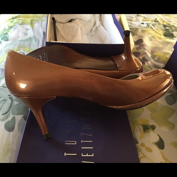 ***SOLD***Stuart Weitzman heels - 7.5N - NIB*SOLD*