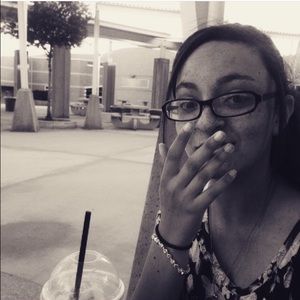 Meet your Posher, Verina