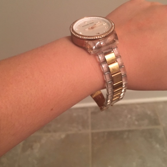 Michael Kors Watch - Picture 4 of 4