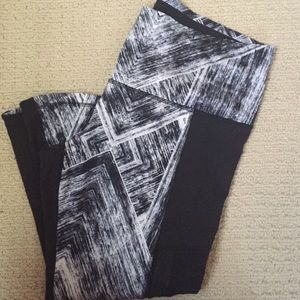 Lulu Lemon size 12  with Vented sides. Worn once