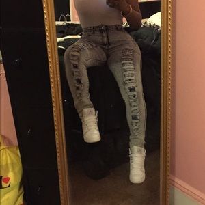 Ripped jeans